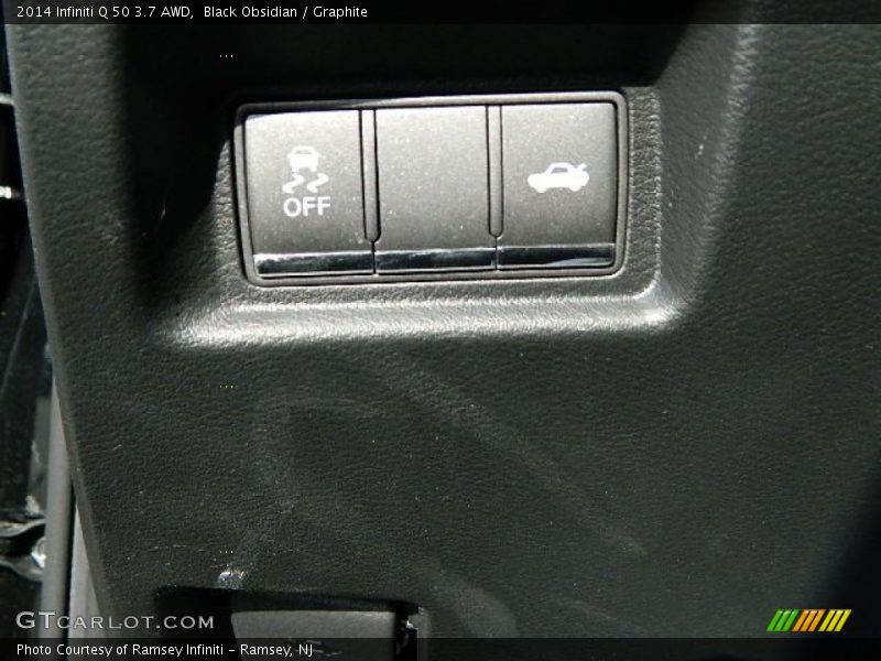 Black Obsidian / Graphite 2014 Infiniti Q 50 3.7 AWD