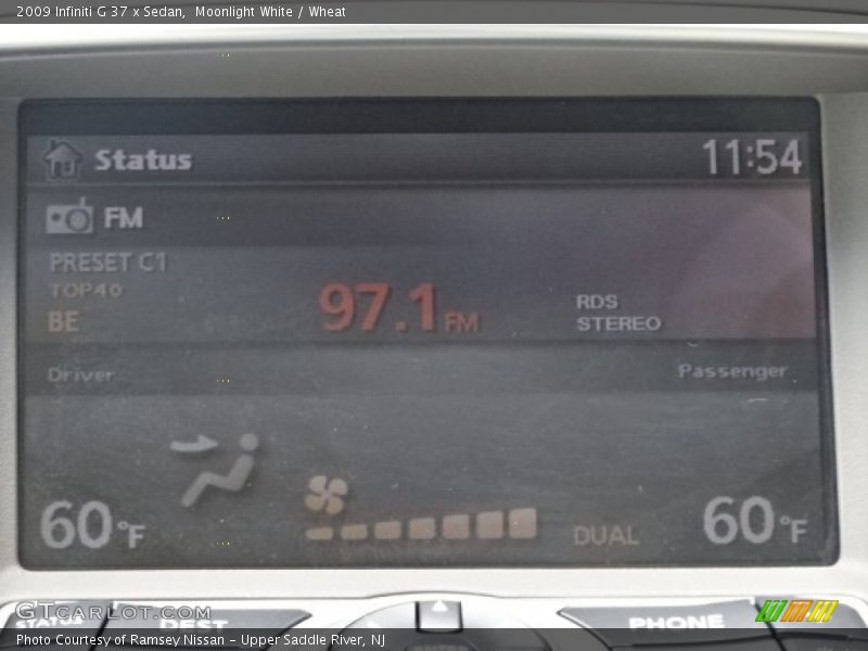 Moonlight White / Wheat 2009 Infiniti G 37 x Sedan