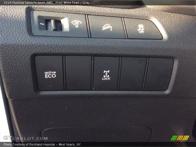 Frost White Pearl / Gray 2014 Hyundai Santa Fe Sport AWD