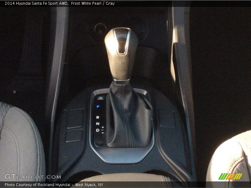 Frost White Pearl / Gray 2014 Hyundai Santa Fe Sport AWD