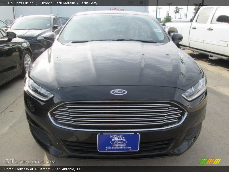 Tuxedo Black Metallic / Earth Gray 2015 Ford Fusion S