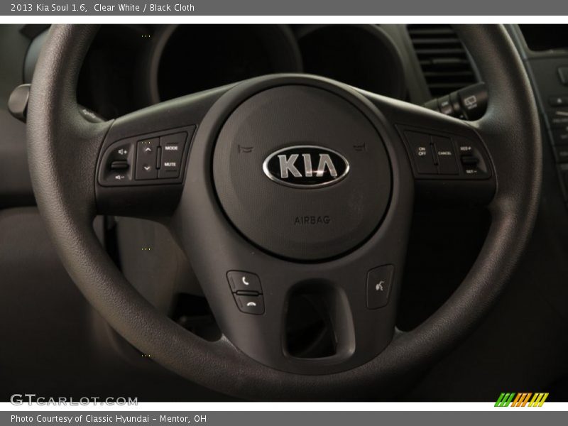 Clear White / Black Cloth 2013 Kia Soul 1.6