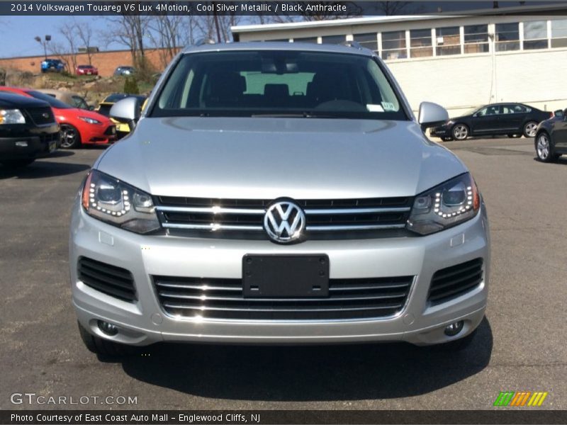 Cool Silver Metallic / Black Anthracite 2014 Volkswagen Touareg V6 Lux 4Motion