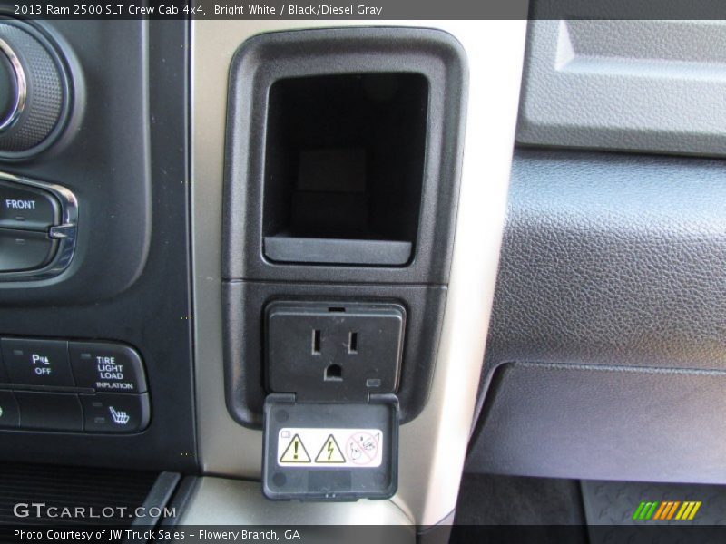 Bright White / Black/Diesel Gray 2013 Ram 2500 SLT Crew Cab 4x4