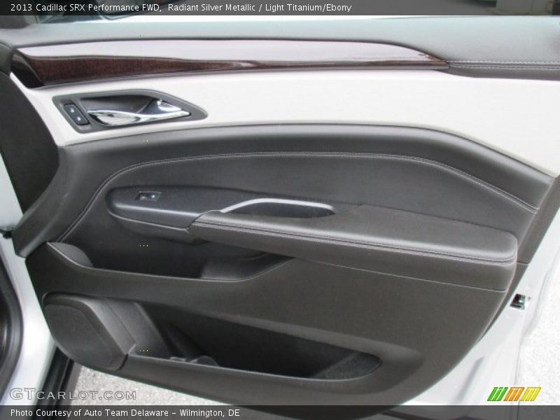 Radiant Silver Metallic / Light Titanium/Ebony 2013 Cadillac SRX Performance FWD