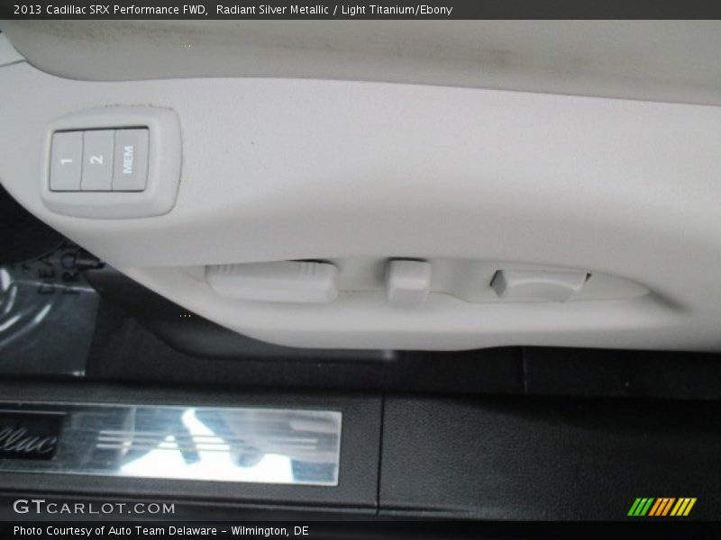 Radiant Silver Metallic / Light Titanium/Ebony 2013 Cadillac SRX Performance FWD