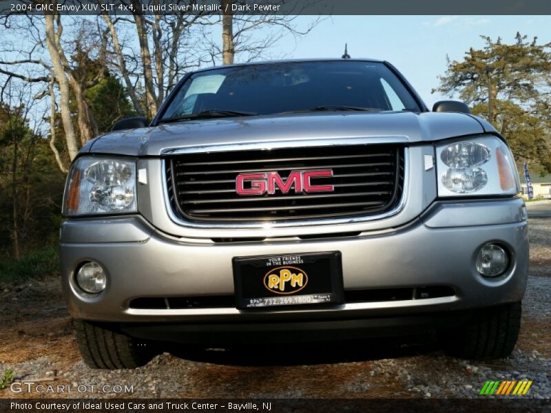 Liquid Silver Metallic / Dark Pewter 2004 GMC Envoy XUV SLT 4x4