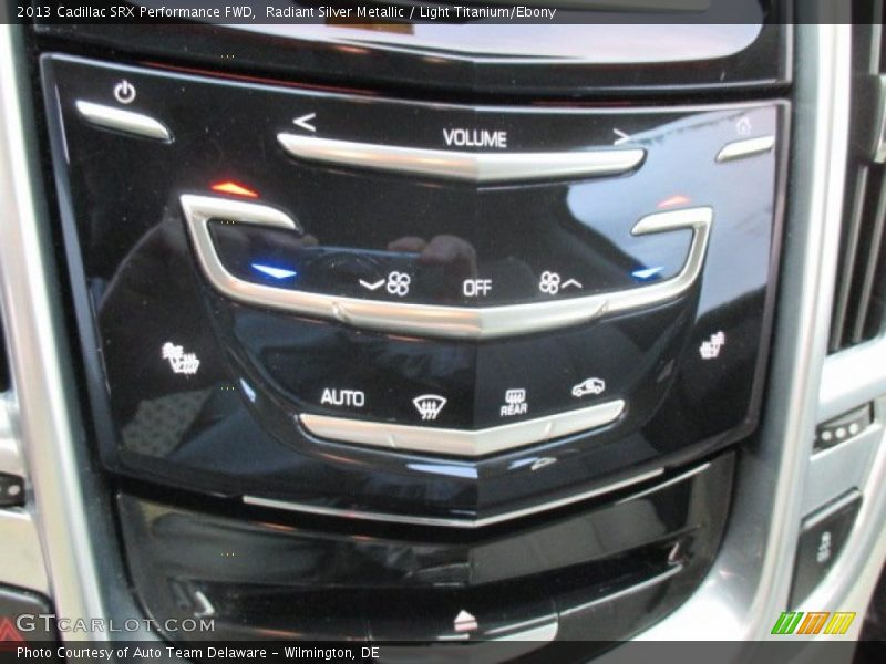 Radiant Silver Metallic / Light Titanium/Ebony 2013 Cadillac SRX Performance FWD