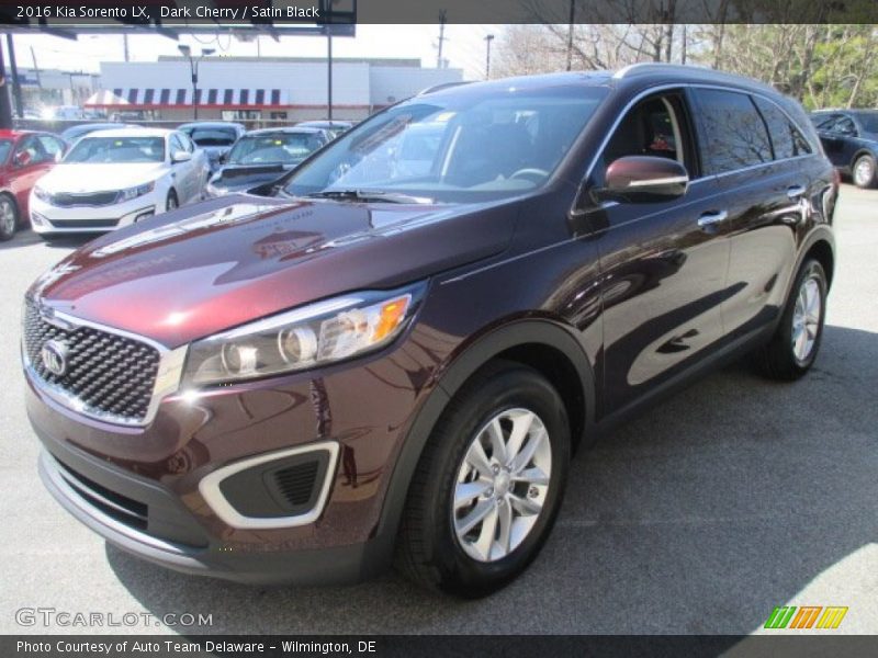 Dark Cherry / Satin Black 2016 Kia Sorento LX