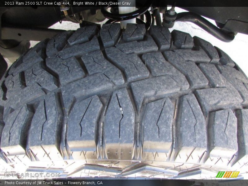 Bright White / Black/Diesel Gray 2013 Ram 2500 SLT Crew Cab 4x4