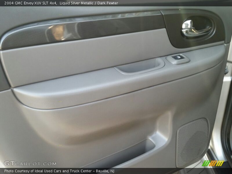 Liquid Silver Metallic / Dark Pewter 2004 GMC Envoy XUV SLT 4x4