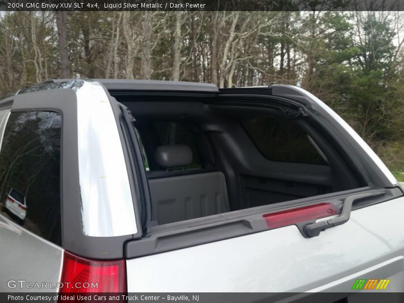 Liquid Silver Metallic / Dark Pewter 2004 GMC Envoy XUV SLT 4x4