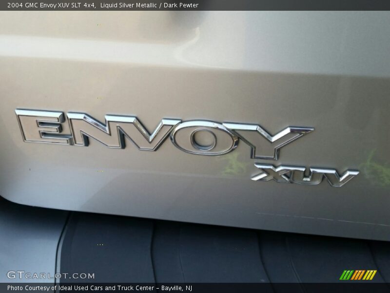 Liquid Silver Metallic / Dark Pewter 2004 GMC Envoy XUV SLT 4x4