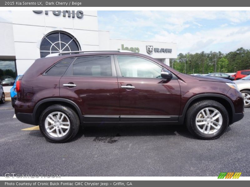Dark Cherry / Beige 2015 Kia Sorento LX