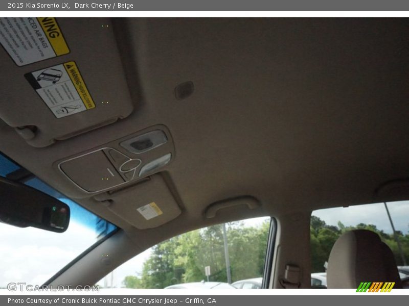 Dark Cherry / Beige 2015 Kia Sorento LX