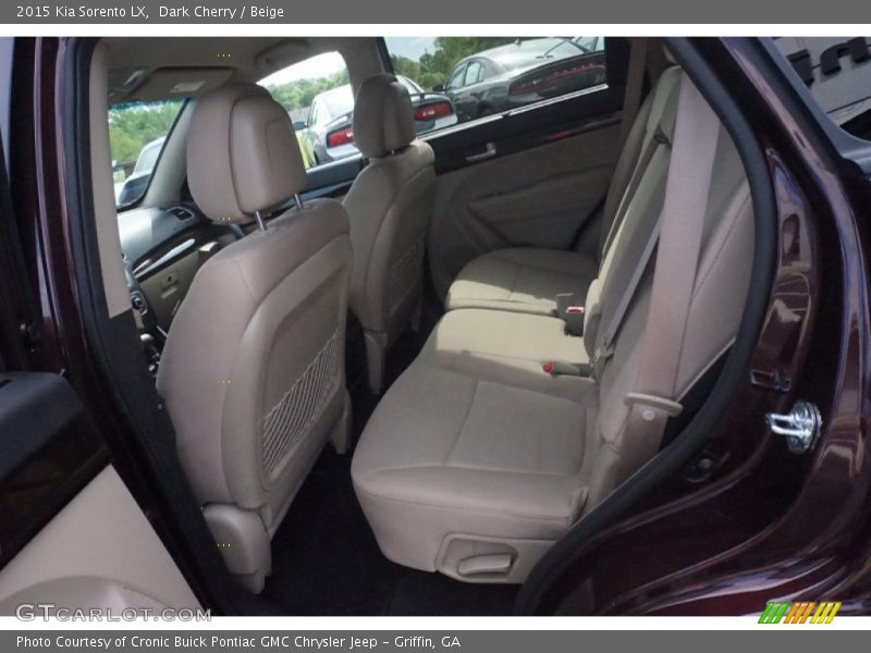 Dark Cherry / Beige 2015 Kia Sorento LX