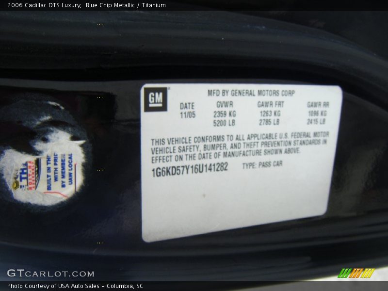 Blue Chip Metallic / Titanium 2006 Cadillac DTS Luxury