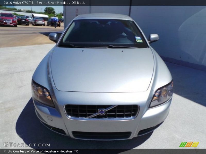 Electric Silver Metallic / Off Black 2010 Volvo C70 T5