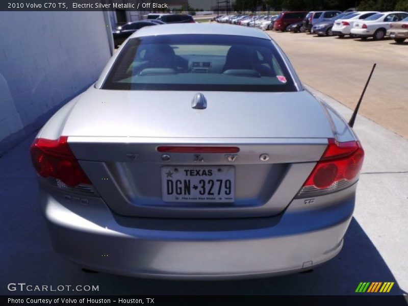 Electric Silver Metallic / Off Black 2010 Volvo C70 T5