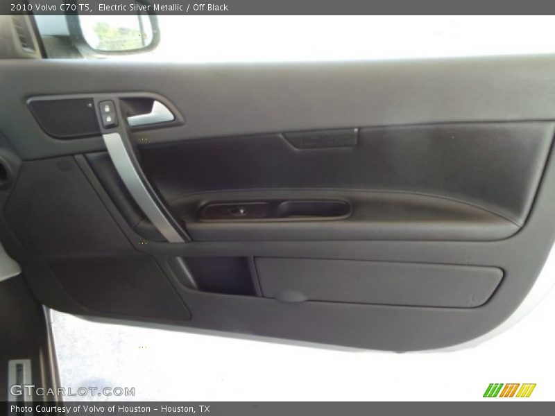 Electric Silver Metallic / Off Black 2010 Volvo C70 T5