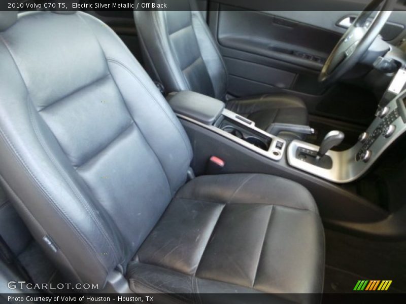 Electric Silver Metallic / Off Black 2010 Volvo C70 T5