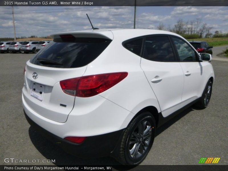 Winter White / Beige 2015 Hyundai Tucson GLS AWD