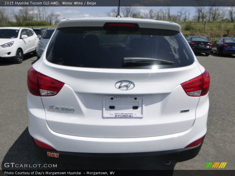 Winter White / Beige 2015 Hyundai Tucson GLS AWD