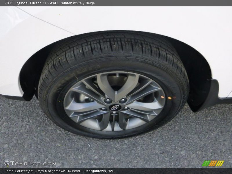 Winter White / Beige 2015 Hyundai Tucson GLS AWD