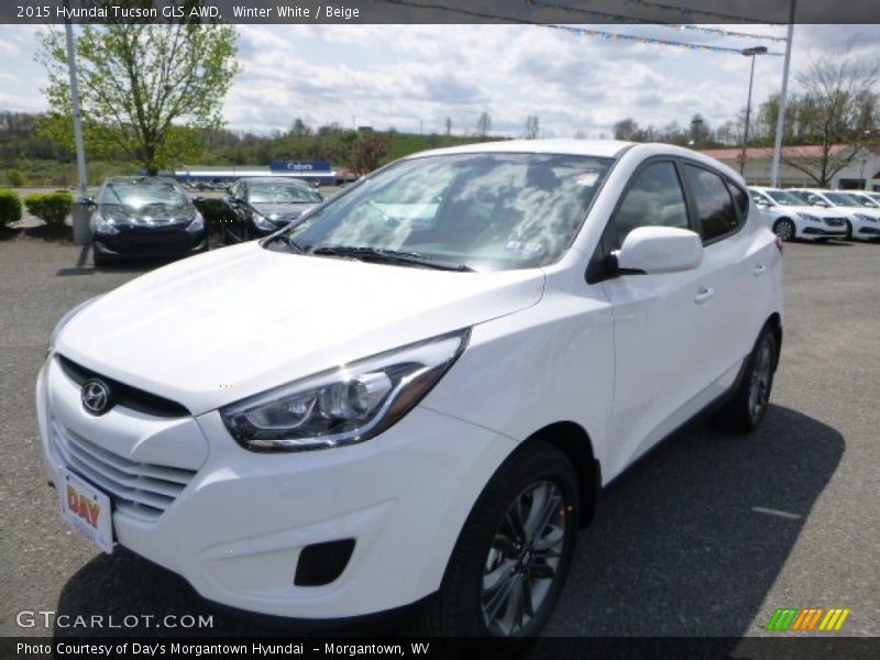 Winter White / Beige 2015 Hyundai Tucson GLS AWD