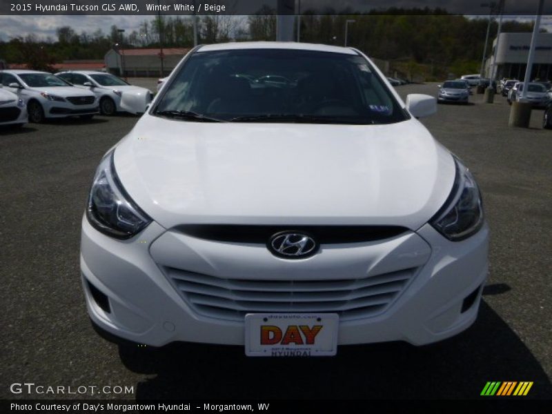 Winter White / Beige 2015 Hyundai Tucson GLS AWD