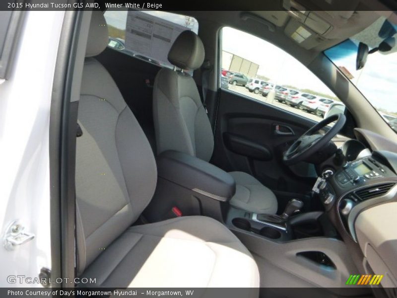 Winter White / Beige 2015 Hyundai Tucson GLS AWD