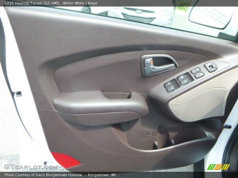 Winter White / Beige 2015 Hyundai Tucson GLS AWD