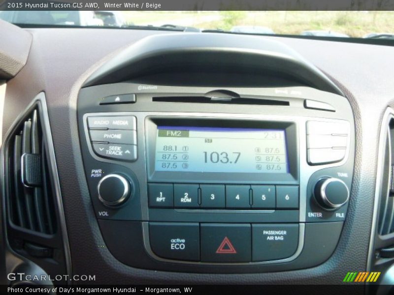 Winter White / Beige 2015 Hyundai Tucson GLS AWD