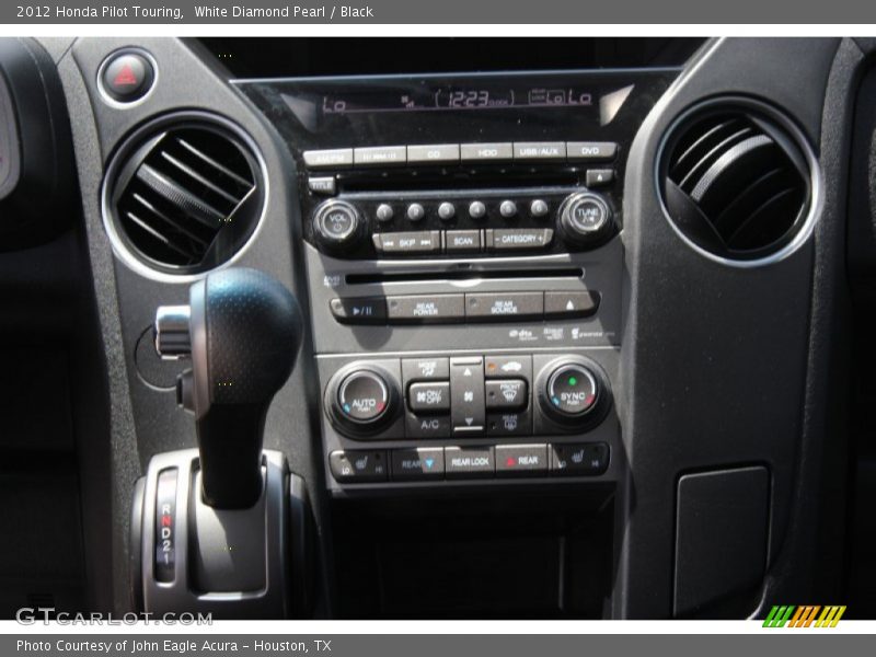 White Diamond Pearl / Black 2012 Honda Pilot Touring
