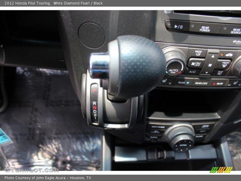 White Diamond Pearl / Black 2012 Honda Pilot Touring