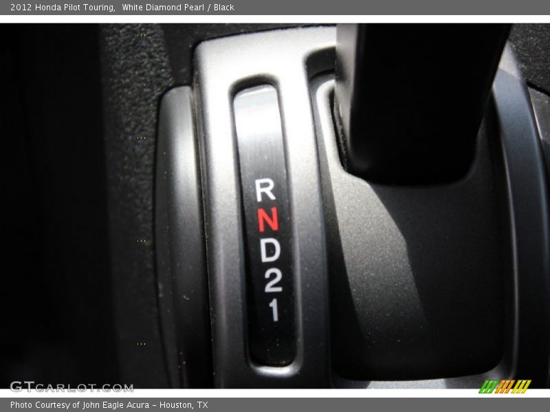 White Diamond Pearl / Black 2012 Honda Pilot Touring