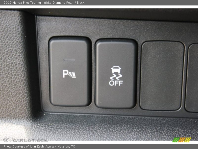White Diamond Pearl / Black 2012 Honda Pilot Touring