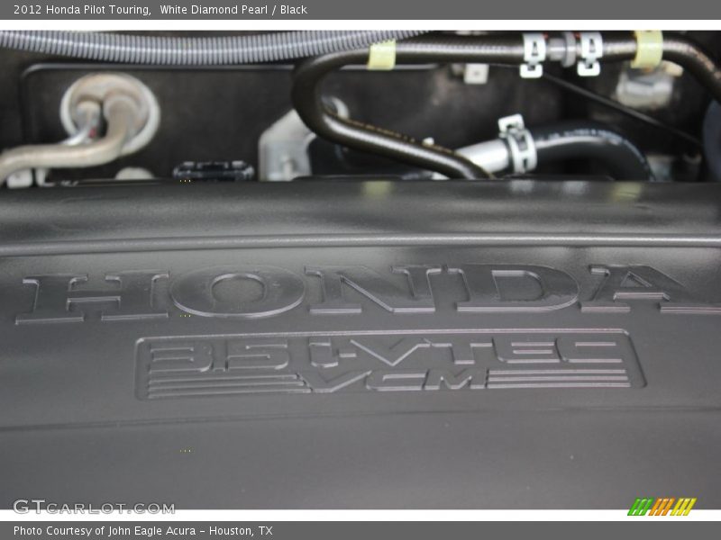White Diamond Pearl / Black 2012 Honda Pilot Touring