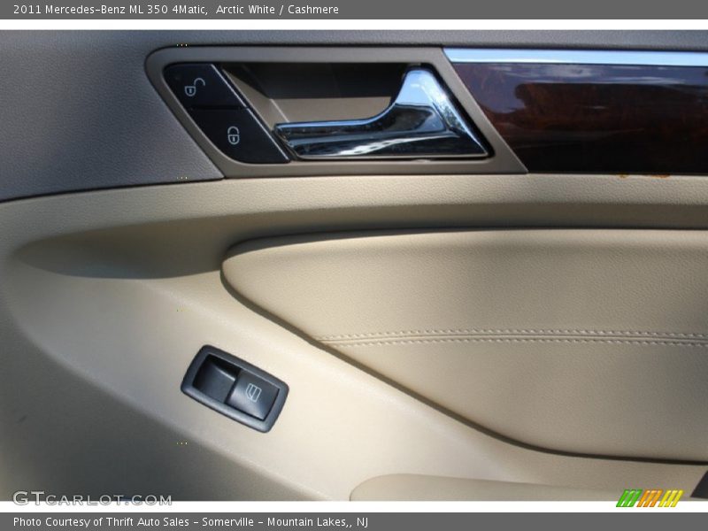 Arctic White / Cashmere 2011 Mercedes-Benz ML 350 4Matic