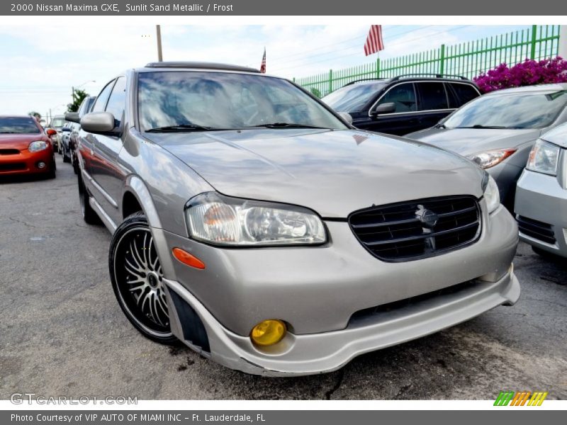 Sunlit Sand Metallic / Frost 2000 Nissan Maxima GXE