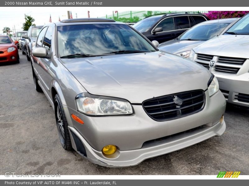Sunlit Sand Metallic / Frost 2000 Nissan Maxima GXE