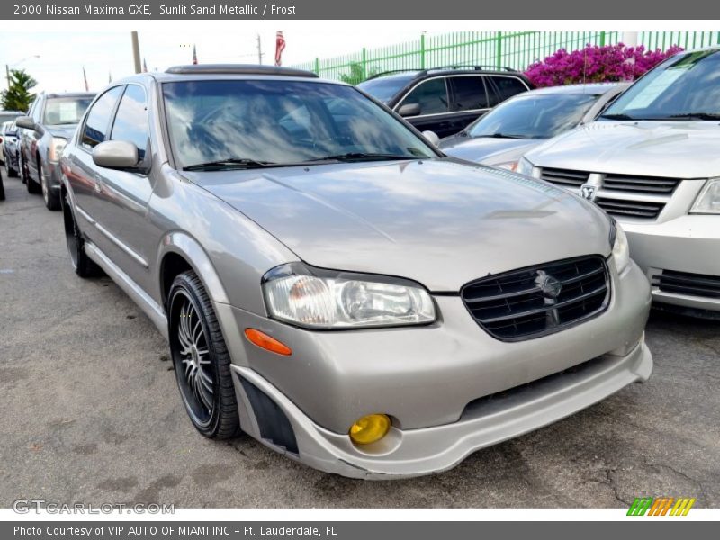 Sunlit Sand Metallic / Frost 2000 Nissan Maxima GXE