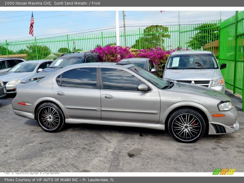 Sunlit Sand Metallic / Frost 2000 Nissan Maxima GXE