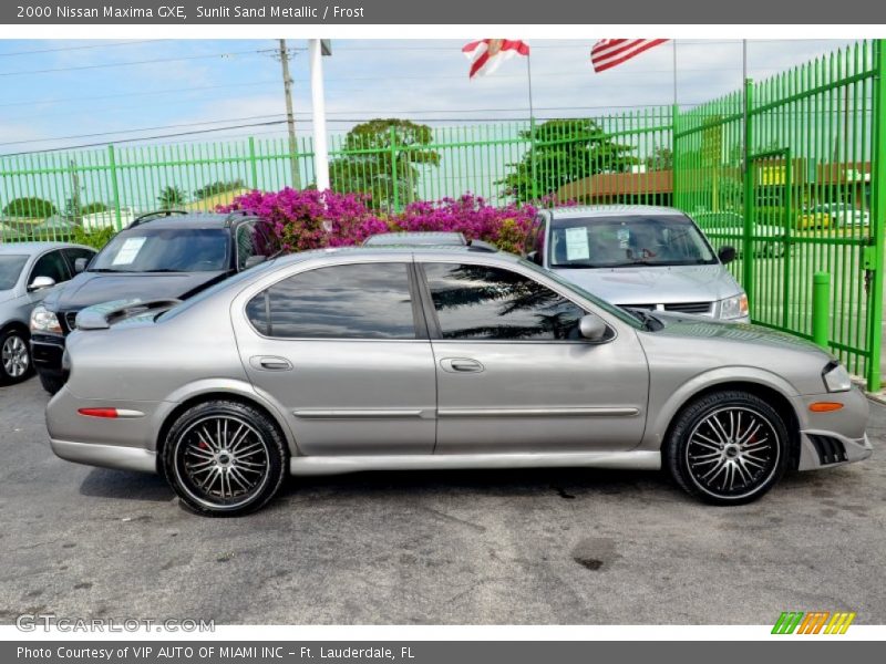 Sunlit Sand Metallic / Frost 2000 Nissan Maxima GXE