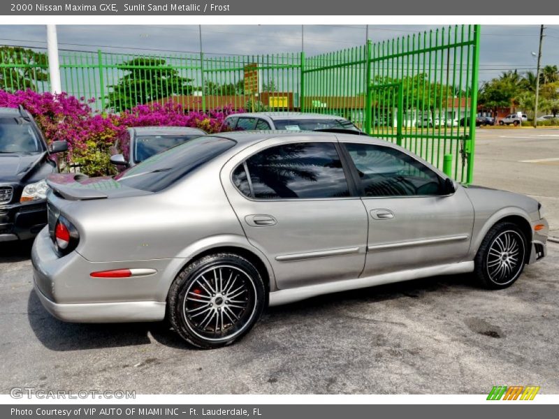 Sunlit Sand Metallic / Frost 2000 Nissan Maxima GXE