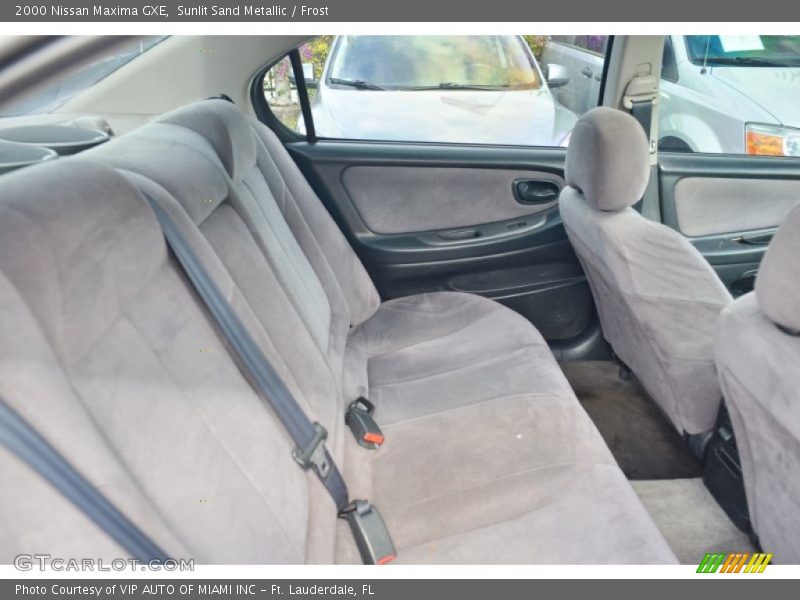 Sunlit Sand Metallic / Frost 2000 Nissan Maxima GXE