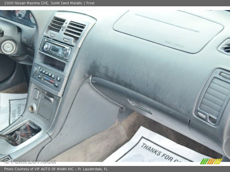 Sunlit Sand Metallic / Frost 2000 Nissan Maxima GXE