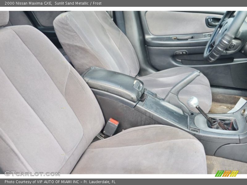 Sunlit Sand Metallic / Frost 2000 Nissan Maxima GXE
