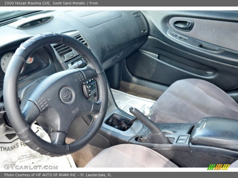 Sunlit Sand Metallic / Frost 2000 Nissan Maxima GXE