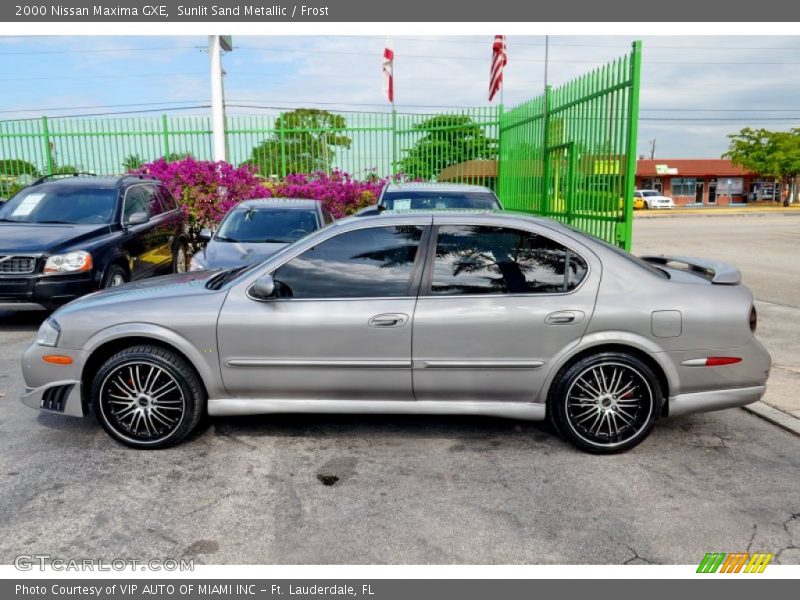 Sunlit Sand Metallic / Frost 2000 Nissan Maxima GXE
